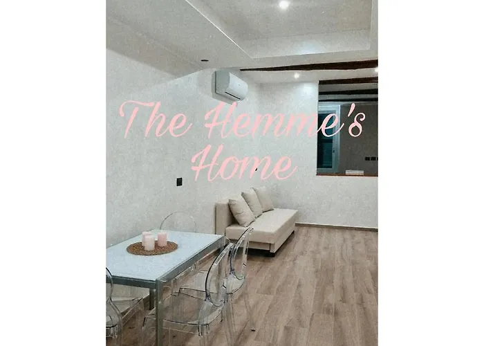 The Hemme\'S Home